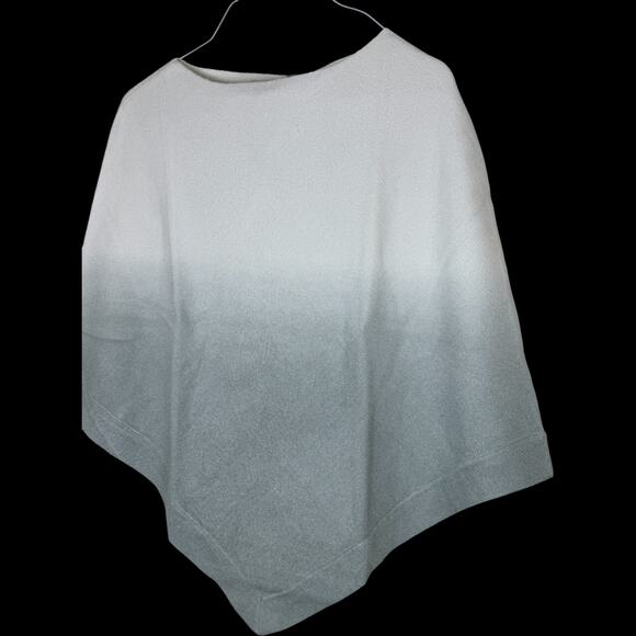 Barefoot‎ Dreams CozyChic Ultra Lite Ocean Breeze Poncho Waterfall One Size NWT - Picture 6 of 15